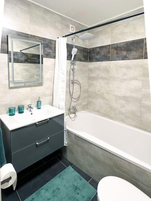 Comfy In Modern 2-bdr Near Downtown Esch-sur-Alzette